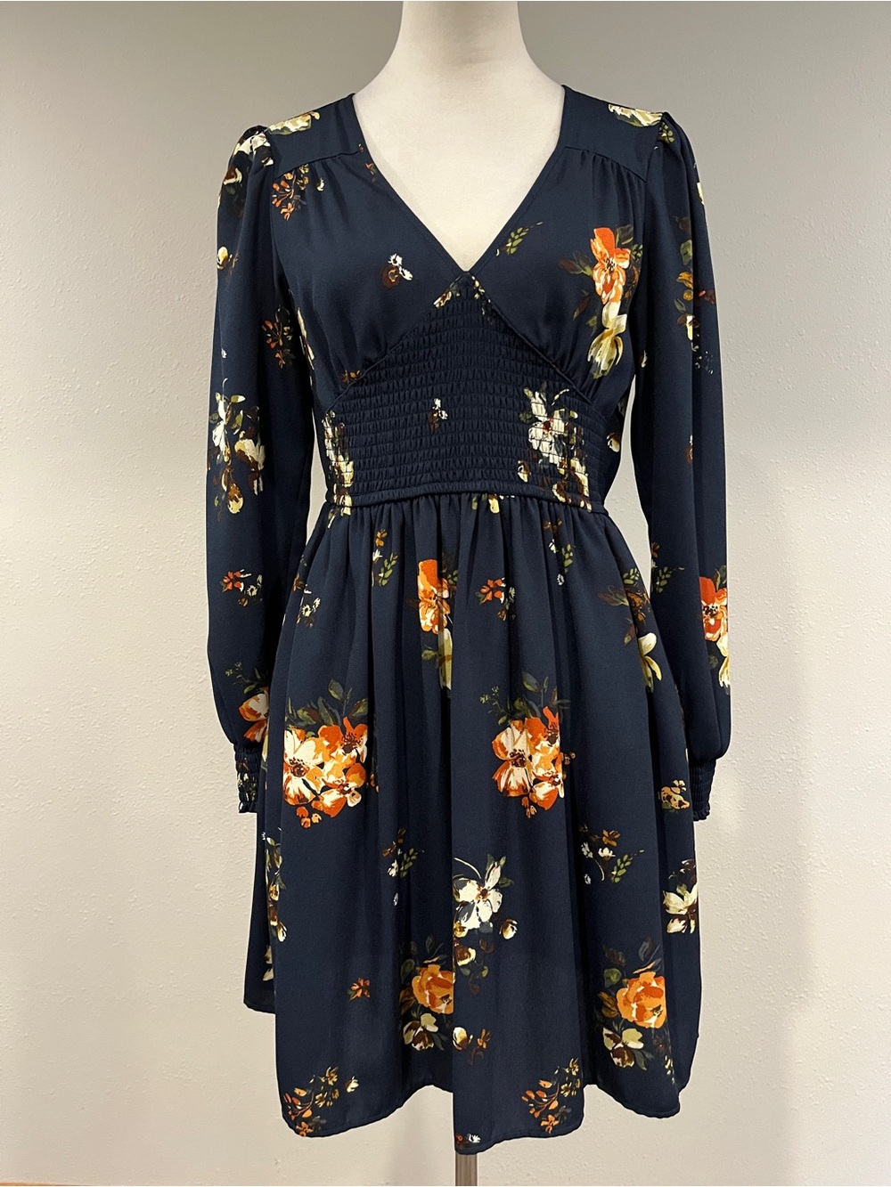 Xhilaration Floral Navy Long-Sleeve V-Neck mini Dress size extra small